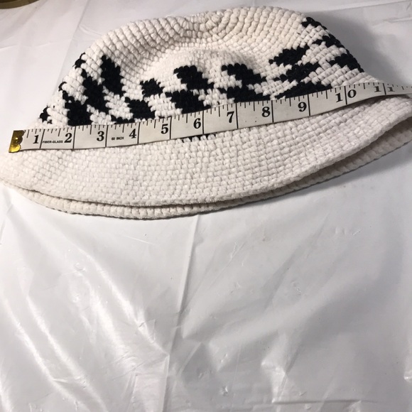 Black and White Patterned Knit Unisex Fisherman’s Hat - Picture 8 of 8